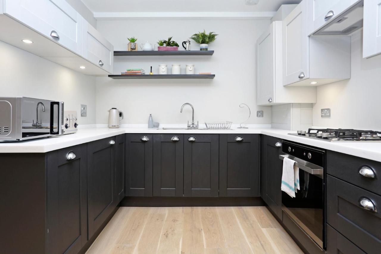 Joivy Refurbished Home On The Royal Mile EDI Exterior foto