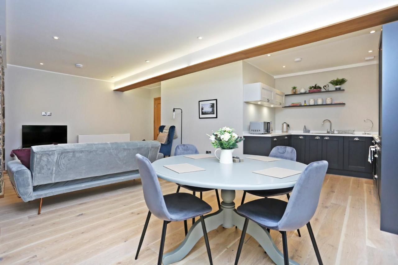 Joivy Refurbished Home On The Royal Mile EDI Exterior foto