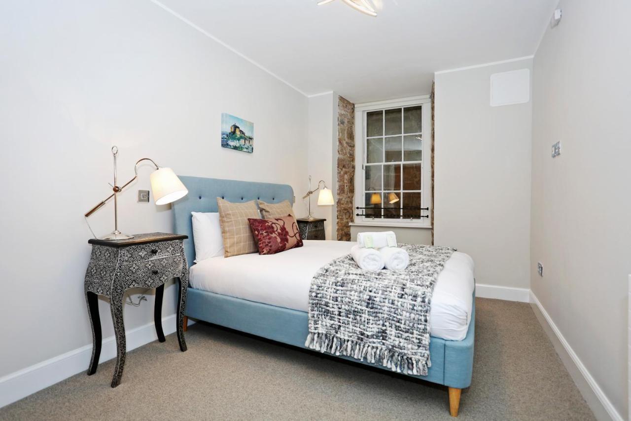 Joivy Refurbished Home On The Royal Mile EDI Exterior foto